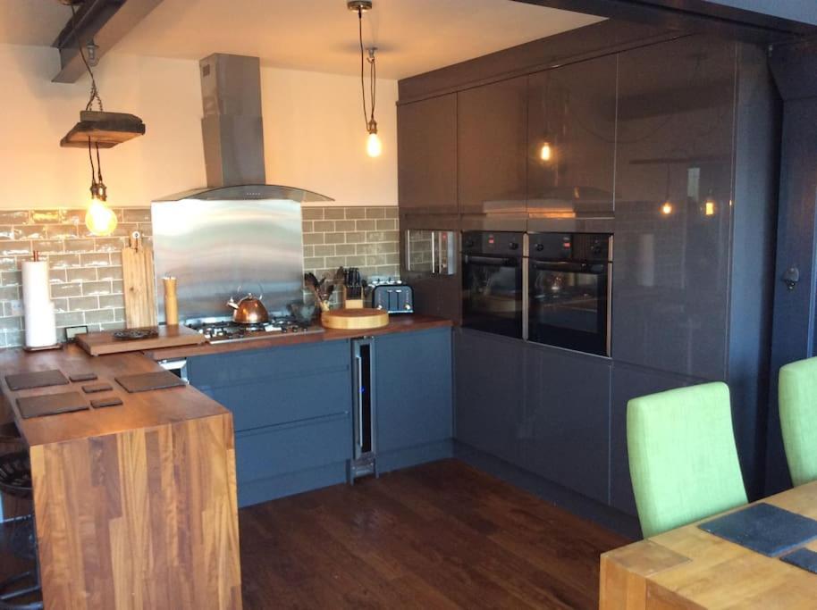 Lovely Semi-Beach 2X Pubs -5 Min Walk-Pets Welcome-Parking-Garden Scalby  外观 照片